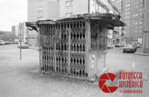 Quemaron un puesto de periódicos en el Barrio de la Esperanza