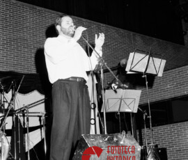 José Antonio Alonso presenta su disco De Fiesta en las Ferias de Guadalajara de 1990