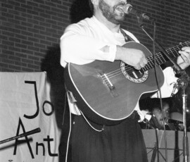 José Antonio Alonso presenta su disco De Fiesta en las Ferias de Guadalajara de 1990